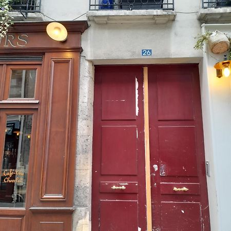 Apartament Cosy 2 Pieces Typiquement Parisien A Notre-Dame Zewnętrze zdjęcie